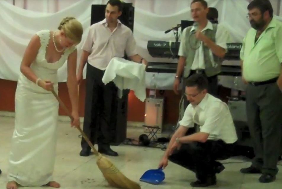 Hungarian Wedding Sweeping Ceremony